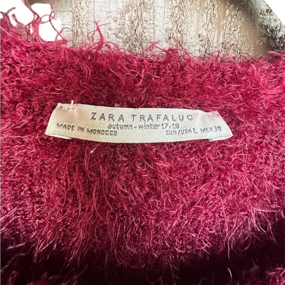 Zara Burgundy Short Sleeve Fuzzy Top Size Large Festival 90s - Picture 3 of 5